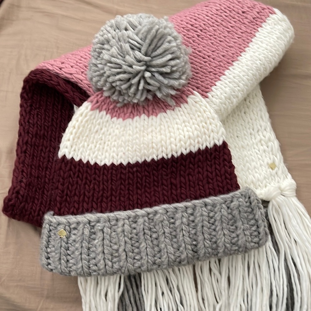 Kate Spade knit beanie and matching scarf